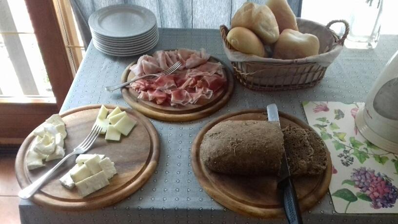 B&B Il Santo Pellegrino Adrara San Rocco Eksteriør bilde
